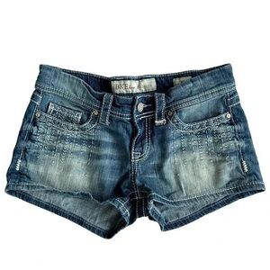 BKE Buckle Sabrina Stretch Denim Shorts - Size 26